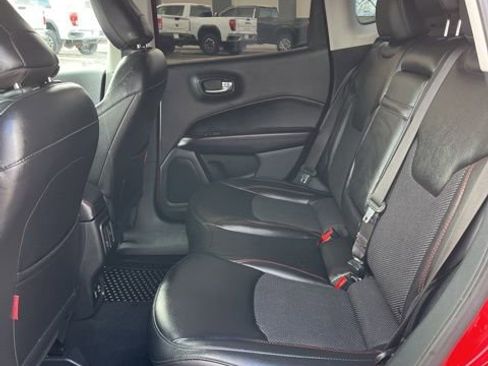 Used 2019 Jeep Compass Trailhawk image 30