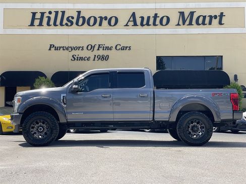 Used 2022 Ford F250 Lariat AWD/4WD image 3