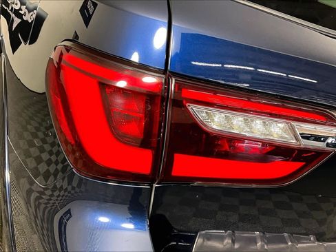 Used 2018 INFINITI QX80 4WD image 28