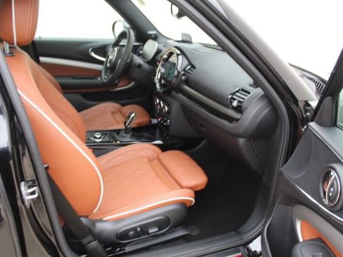 Used 2022 MINI Cooper Clubman John Cooper Works image 42