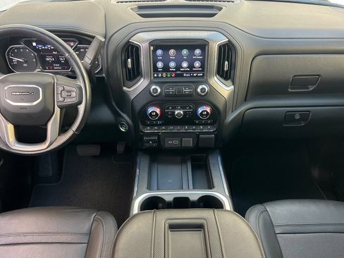 Used 2021 GMC Sierra 1500 Denali w/ Denali Ultimate Package AWD/4WD image 17