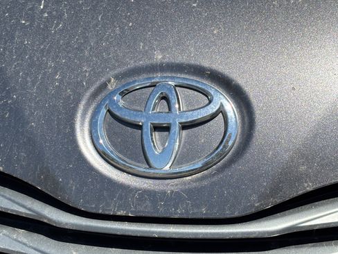 Used 2014 Toyota Sienna XLE FWD image 9