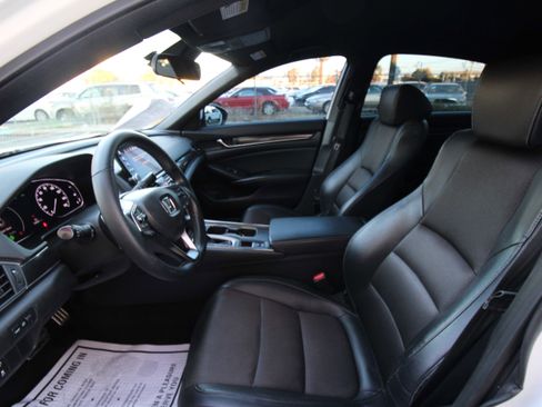 Used 2018 Honda Accord Sport image 28