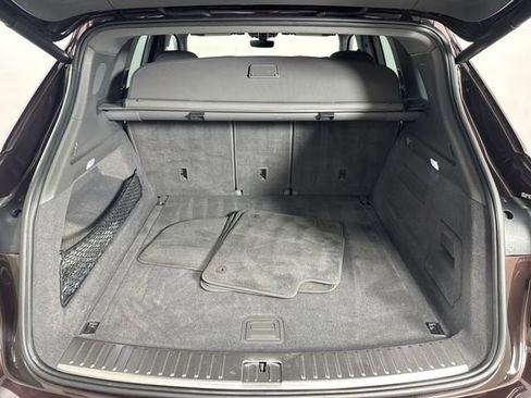 Used 2019 Porsche Cayenne AWD/4WD image 32