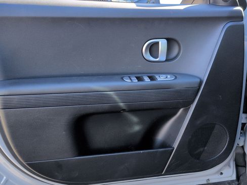 Used 2024 Hyundai Ioniq 5 SE image 14