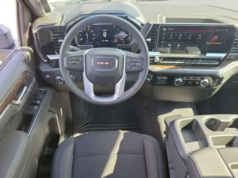New 2026 GMC Sierra 2500 SLE image 18