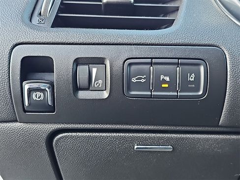 Used 2014 Chevrolet Impala LTZ image 25