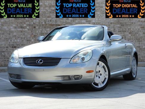 Used 2005 Lexus SC 430 Convertible image 2