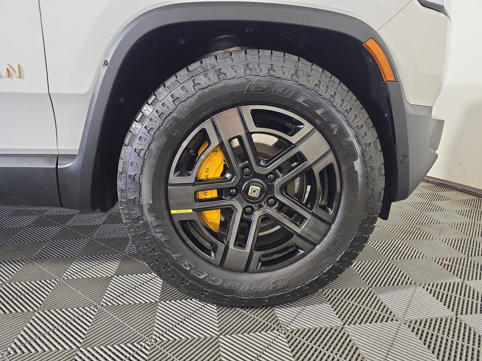 Used 2023 Rivian R1T Adventure Quad AWD/4WD image 11