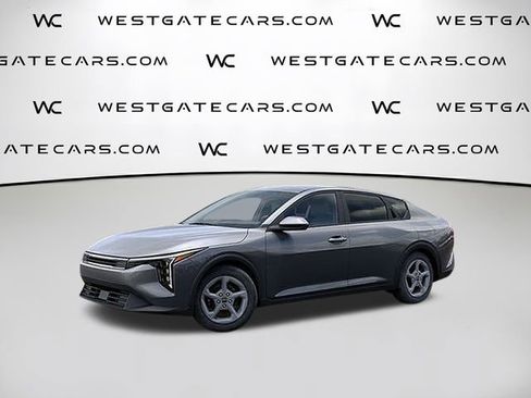 New 2025 Kia K4 LXS image 7