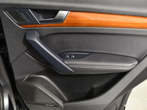 Certified 2023 Audi Q5 e Premium Plus w/ Premium Plus Package image 23