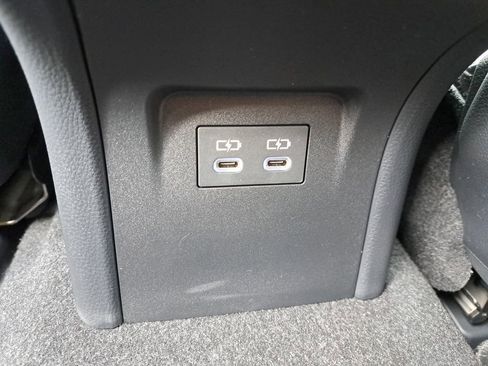 New 2026 Toyota Prius LE image 9