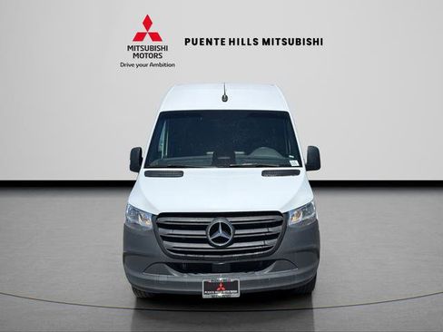 Used 2025 Mercedes-Benz Sprinter 2500 image 2