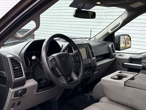 Used 2015 Ford F150 XLT w/ Equipment Group 302A Luxury image 2