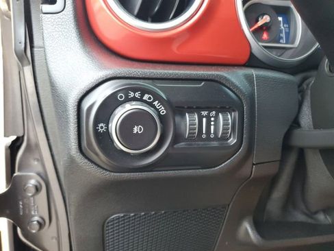 Used 2021 Jeep Wrangler Unlimited Rubicon image 31