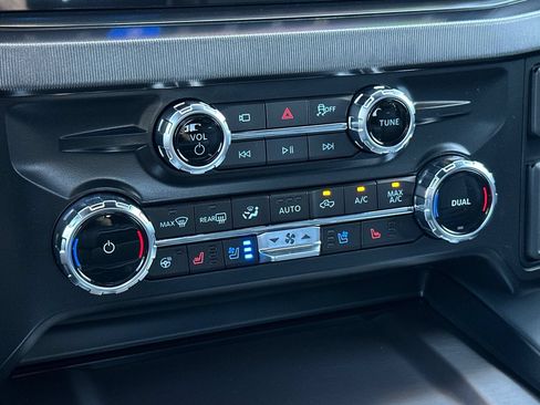 New 2026 Ford F250 Platinum AWD/4WD image 19