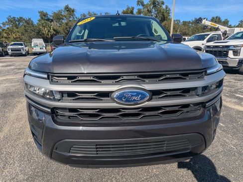 Certified 2024 Ford Expedition XLT image 10