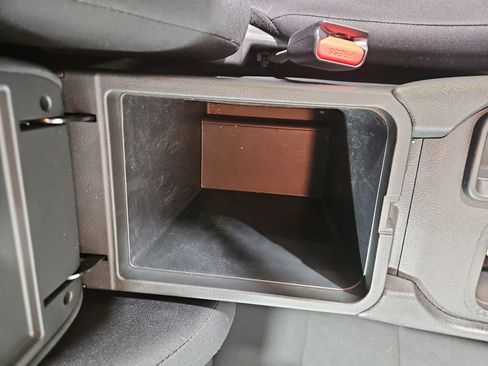 Certified 2025 Nissan Sentra S FWD image 26