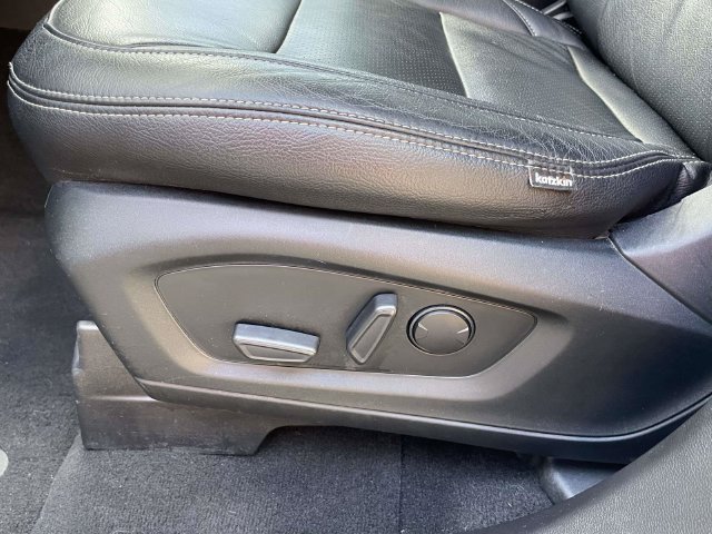 Used 2020 Ford Explorer XLT RWD image 16