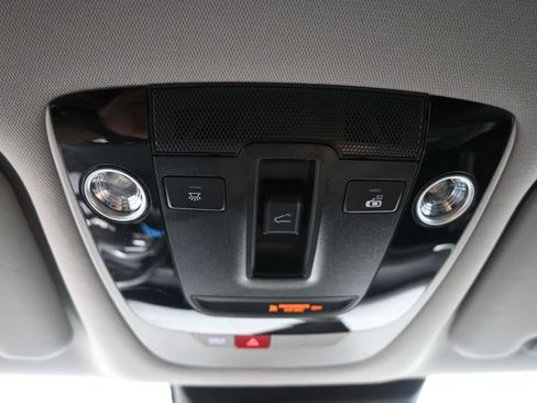 Certified 2025 Kia Seltos SX w/ SX Sunroof Package AWD/4WD image 17