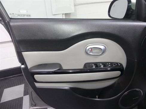 Used 2017 Kia Soul + w/ Primo Package image 18