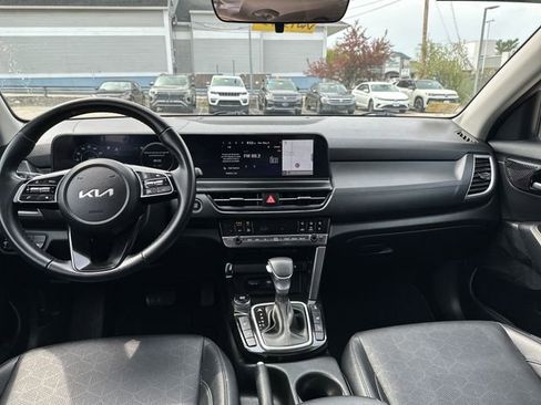 Used 2024 Kia Seltos EX AWD/4WD image 15