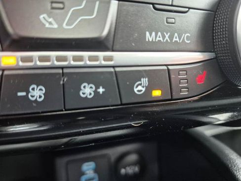 Certified 2022 Ford Escape SEL w/ SEL Stealth AWD Package image 26