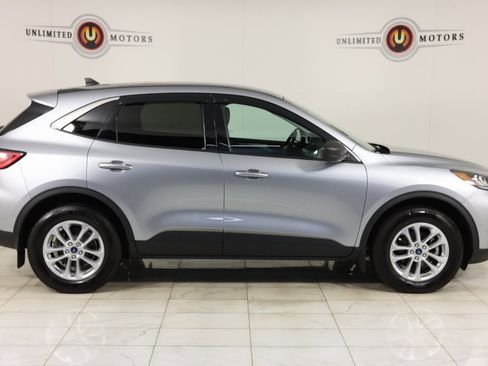 Used 2022 Ford Escape SE w/ Convenience Package image 2