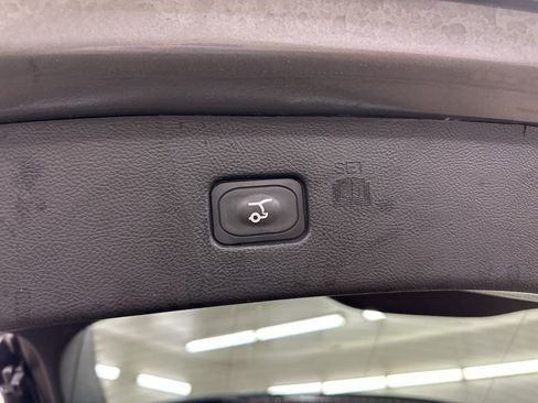 Used 2024 Ford Edge Titanium image 25