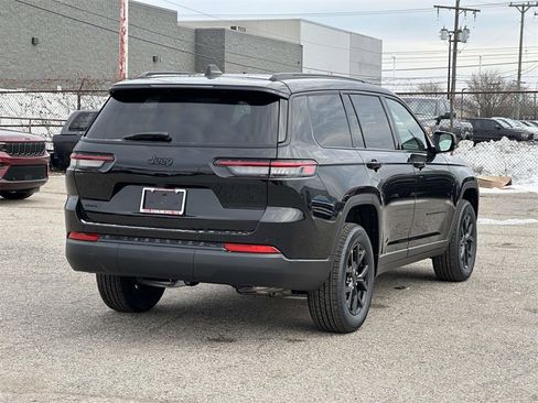 New 2025 Jeep Grand Cherokee L Limited image 3