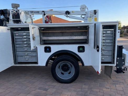 Used 2019 Ford F550 4x4 SuperCab Super Duty image 11