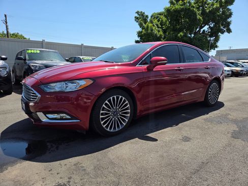 Used 2017 Ford Fusion SE w/ Fusion SE Technology Package image 1
