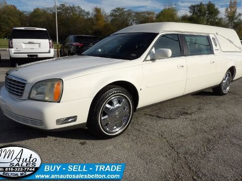 Used 2004 Cadillac De Ville Hearse image 1