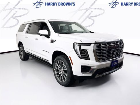 New 2026 GMC Yukon XL Denali w/ Denali Reserve Package AWD/4WD image 30