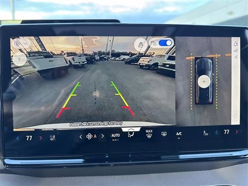 New 2025 Ford Expedition Active image 28