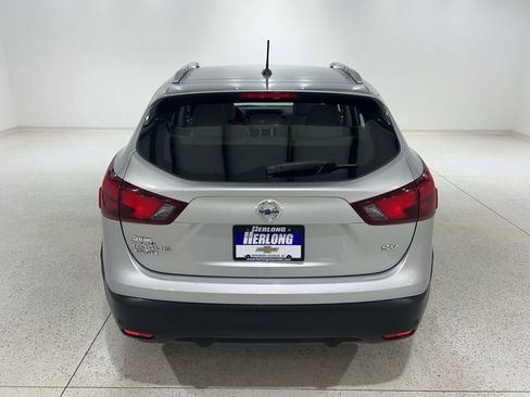 Used 2019 Nissan Rogue Sport SV FWD image 4