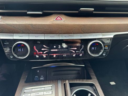 Used 2021 Genesis G80 2.5T w/ Prestige Package image 17