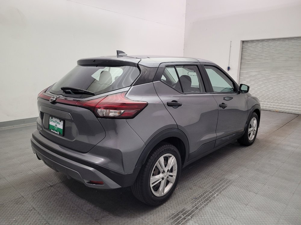 Used 2024 Nissan Kicks S FWD image 9