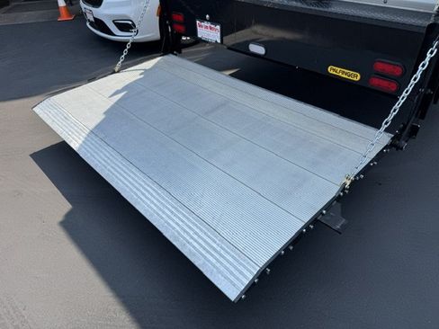 Used 2024 Ford E-450 and Econoline 450 Super Duty w/ Power Windows & Locks Group RWD image 4