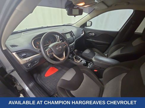 Used 2016 Jeep Cherokee Sport w/ Safety Group image 14