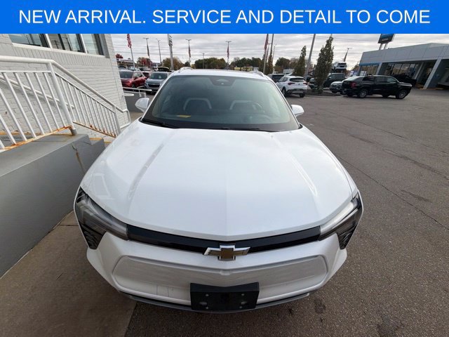 Used 2024 Chevrolet Blazer EV LT AWD/4WD image 3