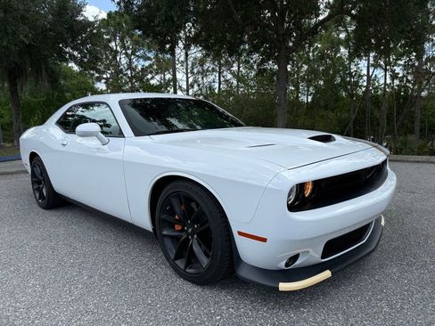 Used 2022 Dodge Challenger GT w/ Plus Package RWD image 3