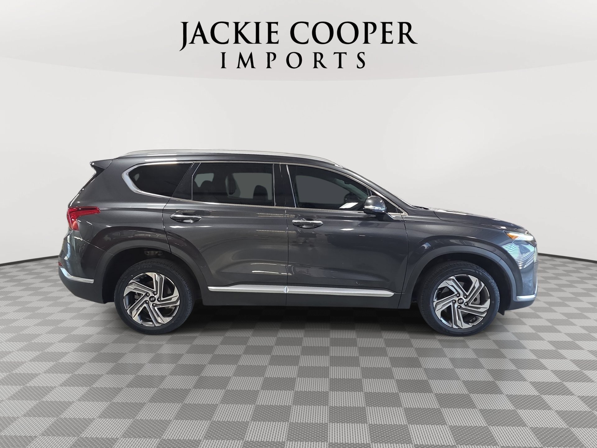 Used 2022 Hyundai Santa Fe SEL w/ Convenience + Premium Package FWD image 4