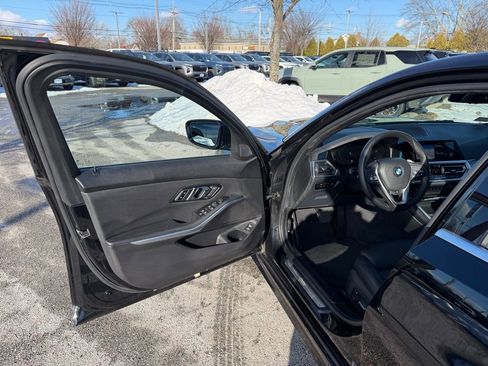 Used 2019 BMW 330i xDrive Sedan w/ Convenience Package image 10