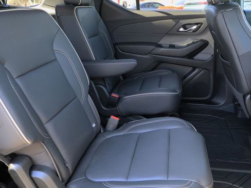 Certified 2023 Chevrolet Traverse Premier image 29