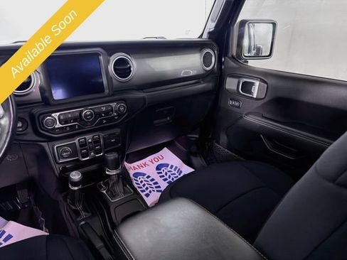 Used 2021 Jeep Wrangler Unlimited Sahara w/ Uconnect 4C Nav & Sound Group AWD/4WD image 23