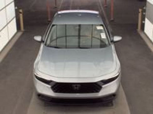 Used 2025 Honda Accord LX image 13