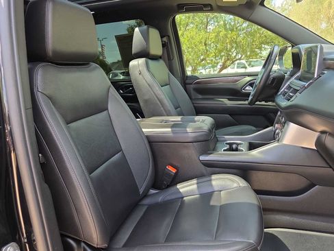 Used 2023 Chevrolet Tahoe LT w/ Luxury Package AWD/4WD image 18