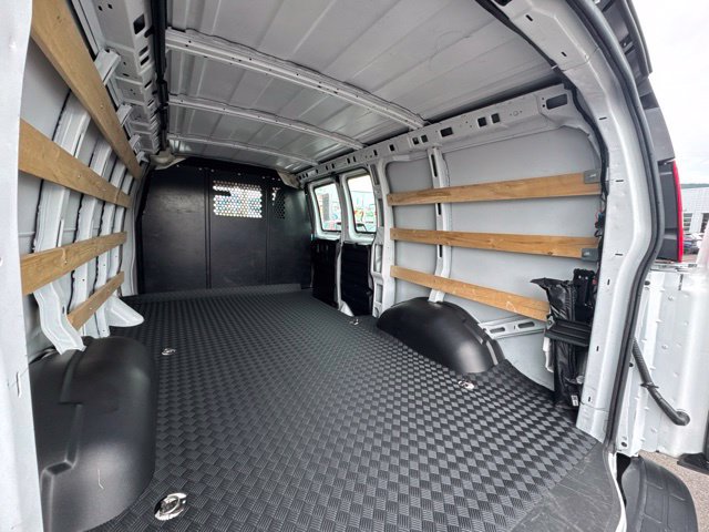 Used 2025 Chevrolet Express 2500 w/ Driver Convenience Package RWD image 23