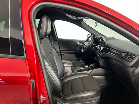 Used 2025 Ford Escape ST-Line image 30